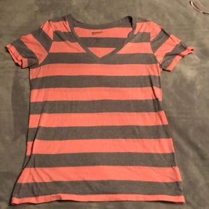 a pink and gray t-shirt